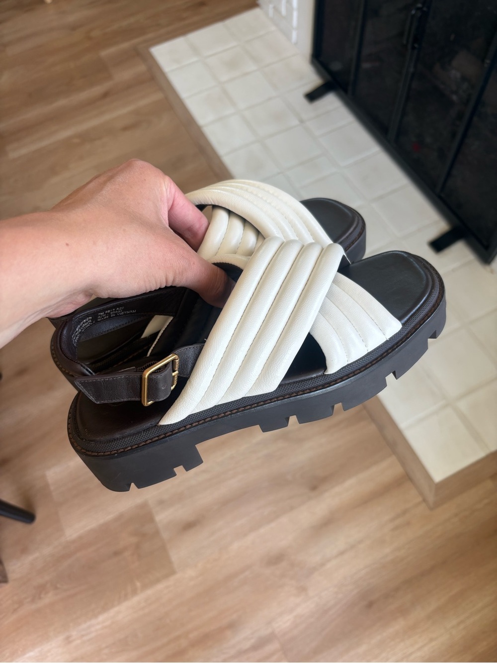 Tory Burch Cream Quilted Cross-Strap Sandals with Brown Lug Sole - Picture 2 of 9